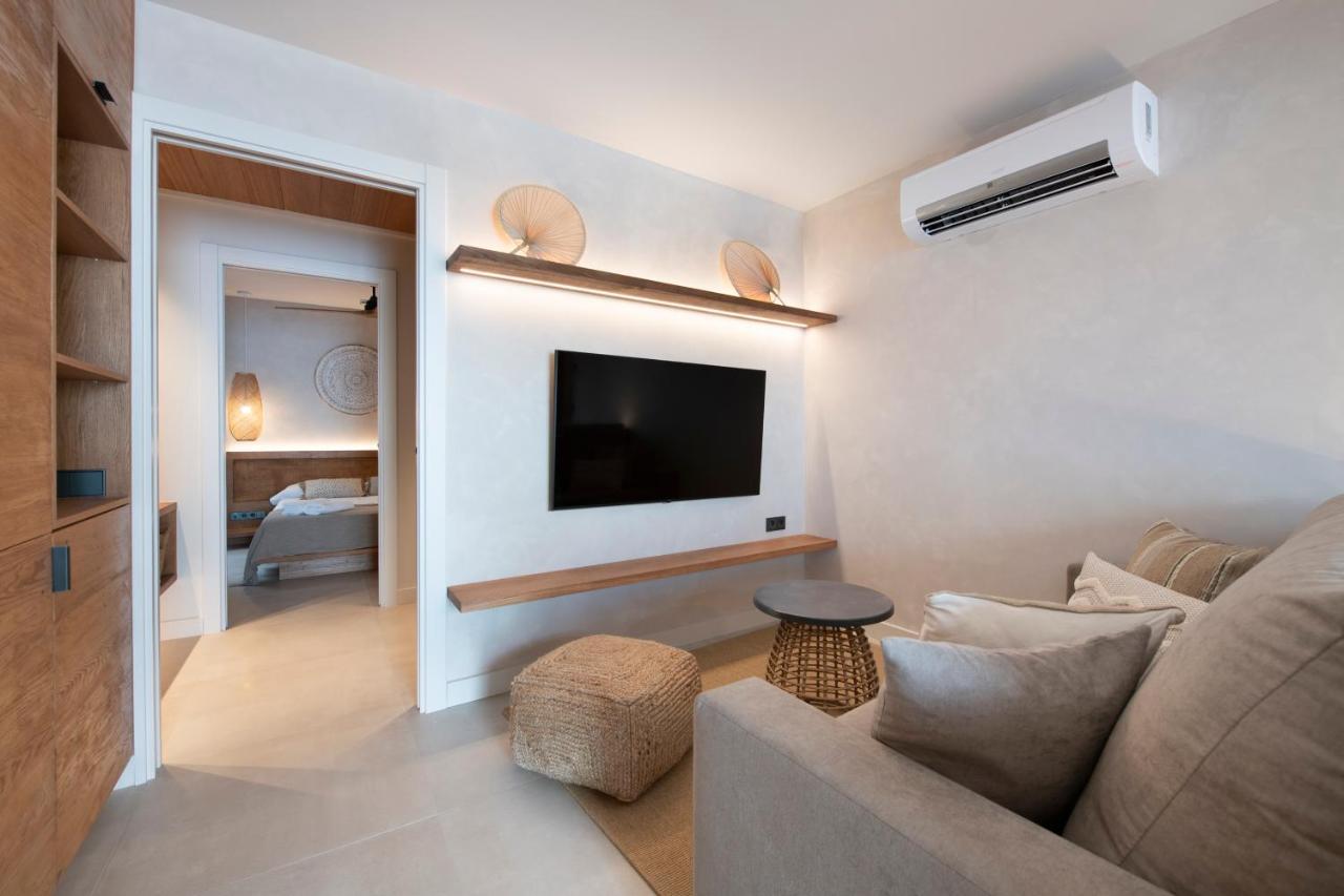 Apartamentos Balisse Castelldefels Exterior photo
